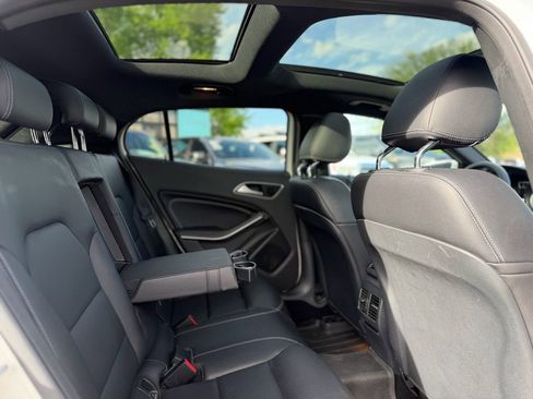 Used 2017 Mercedes-Benz GLA 250 4MATIC image 6