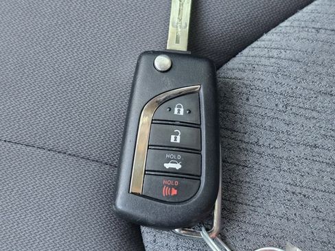 Used 2022 Toyota Camry LE w/ Carpet Mat Package (TMS) image 32