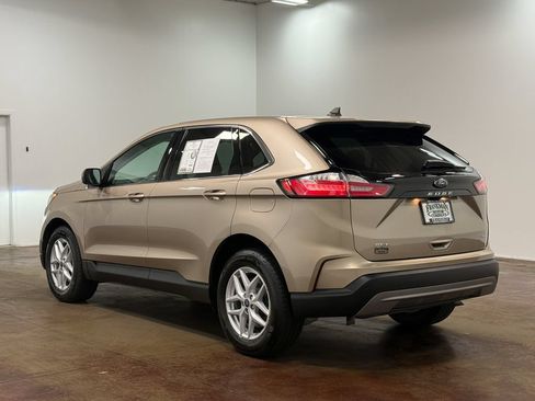 Used 2021 Ford Edge SEL w/ Convenience Package AWD/4WD image 5
