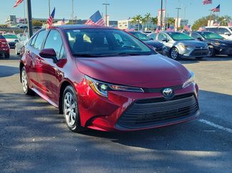 Used 2025 Toyota Corolla LE video 2