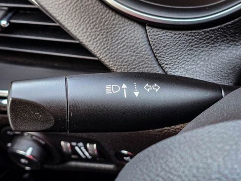 Used 2023 Jeep Cherokee Altitude Lux image 24