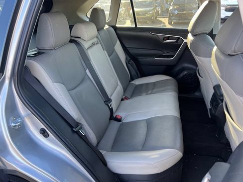 Used 2024 Toyota RAV4 XLE w/ Convenience Package AWD/4WD image 20