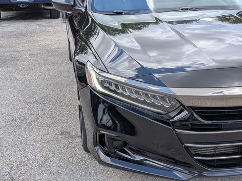 Used 2021 Honda Accord Sport image 9