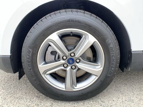 Used 2021 Ford Edge SEL w/ Convenience Package image 13