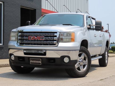 Used 2012 GMC Sierra 2500 SLT w/ SLT Convenience Package AWD/4WD image 7