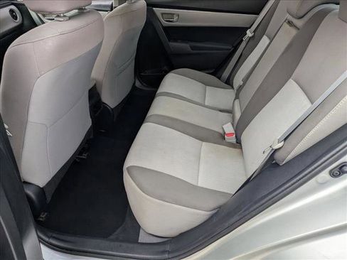 Used 2018 Toyota Corolla LE image 15