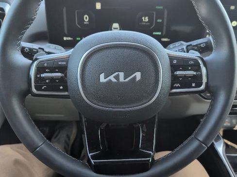 Used 2025 Kia Sorento SX Prestige AWD/4WD image 21