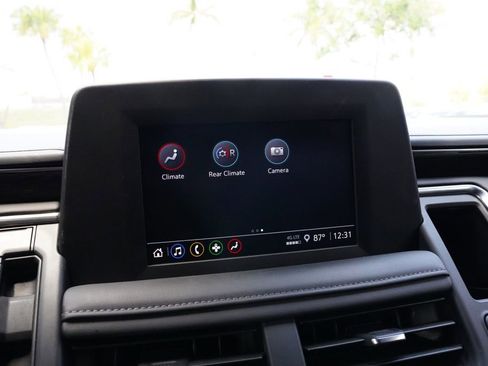 Used 2024 Chevrolet Tahoe LS RWD image 25