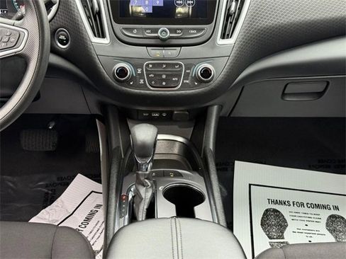 Used 2024 Chevrolet Malibu LT image 14