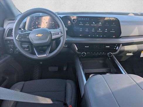 New 2026 Chevrolet Suburban LS image 14