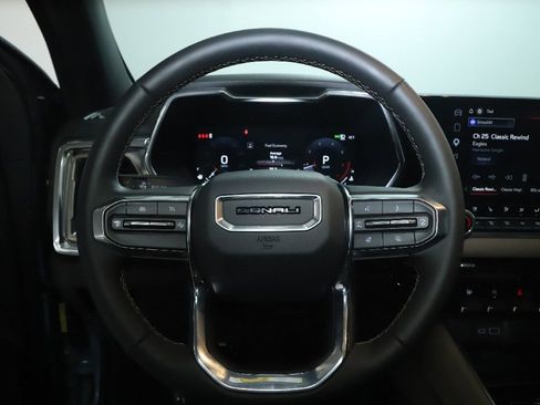Used 2026 GMC Canyon Denali AWD/4WD image 22