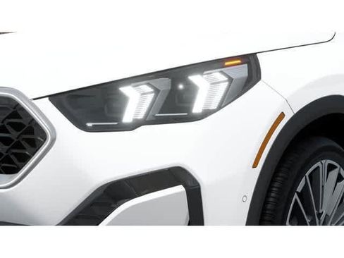 New 2027 BMW X2 xDrive28i AWD/4WD image 7