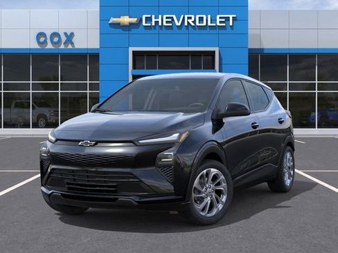 New 2027 Chevrolet Bolt LT w/ Comfort Package FWD image 6