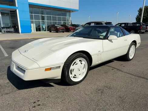 Used 1988 Chevrolet Corvette 35TH ANNIVERSARY EDITION image 4