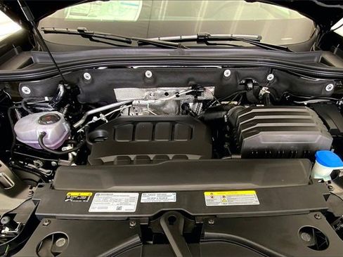 New 2026 Volkswagen Atlas Peak Edition image 11