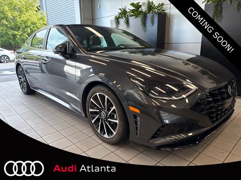 Used 2021 Hyundai Sonata Limited w/ Preferred Accessory Package FWD image 1