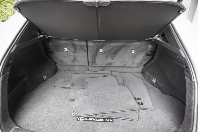 Certified 2024 Lexus NX 250 FWD image 23