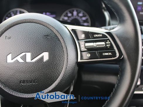 Used 2023 Kia Seltos S w/ Navigation Package AWD/4WD image 11