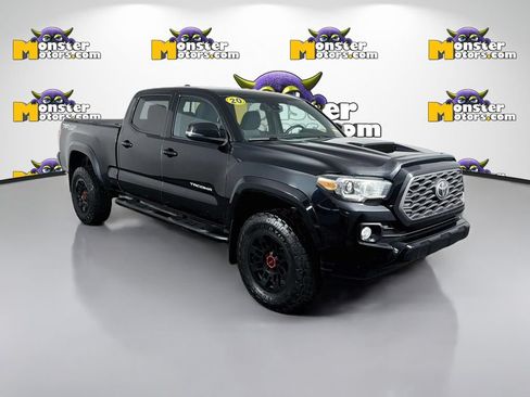 Used 2020 Toyota Tacoma TRD Sport AWD/4WD image 3