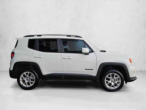 Used 2019 Jeep Renegade Latitude AWD/4WD image 4