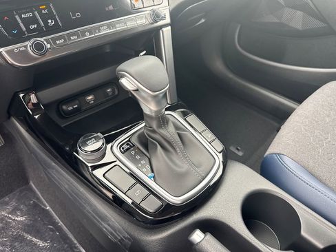 New 2025 Kia Seltos S image 30