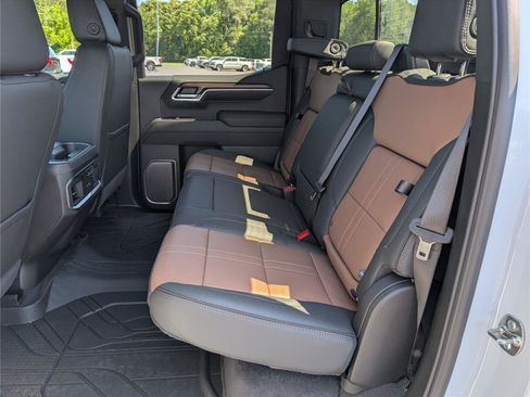 New 2026 Chevrolet Silverado 1500 High Country AWD/4WD image 34