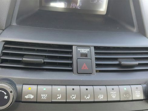 Used 2010 Honda Accord LX image 24