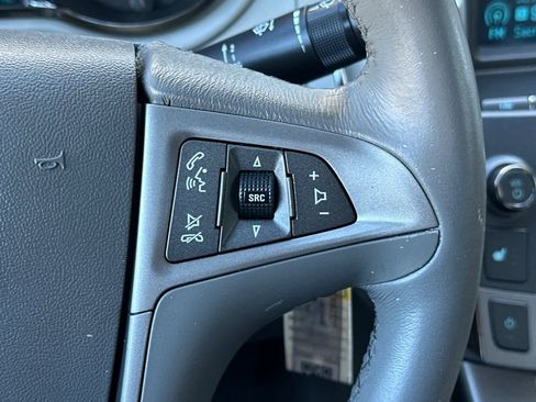 Used 2011 Buick LaCrosse CXL image 24