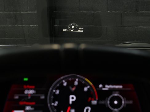 Used 2024 Chevrolet Corvette Stingray Premium Conv w/ Z51 Performance Package RWD image 61