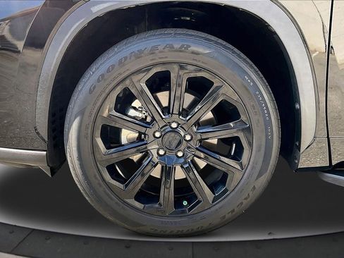 Used 2023 Toyota Highlander Platinum FWD image 35