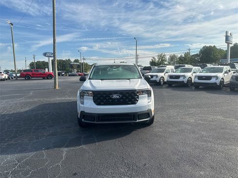 New 2025 Ford Maverick XLT image 2