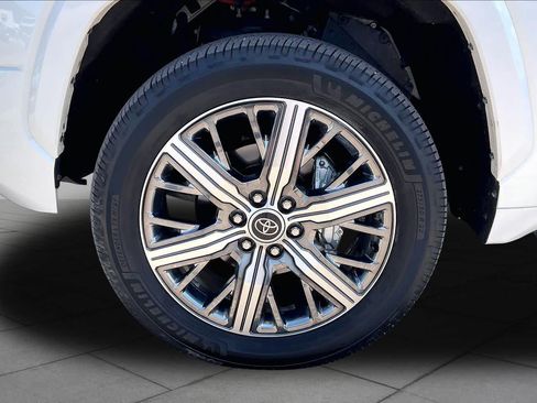 Used 2023 Toyota Tundra Capstone AWD/4WD image 11