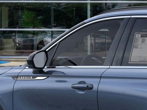 New 2026 Lincoln Corsair Premiere image 20