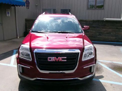 Used 2016 GMC Terrain SLE w/ Convenience Package AWD/4WD image 4