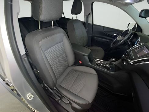 Used 2020 Chevrolet Equinox LT w/ Driver Convenience Package FWD image 13