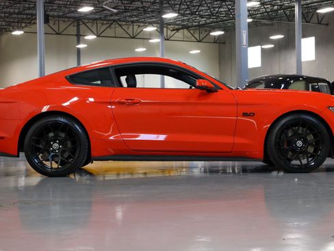 Used 2016 Ford Mustang GT Premium w/ GT Performance Package RWD image 8