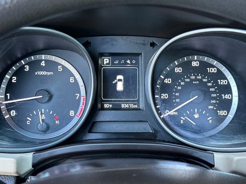 Used 2018 Hyundai Santa Fe Sport FWD image 23