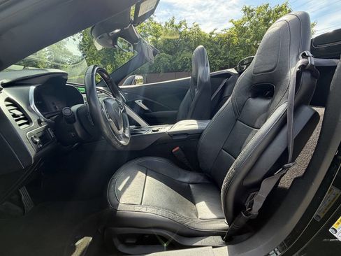 Used 2014 Chevrolet Corvette Stingray Convertible RWD image 5