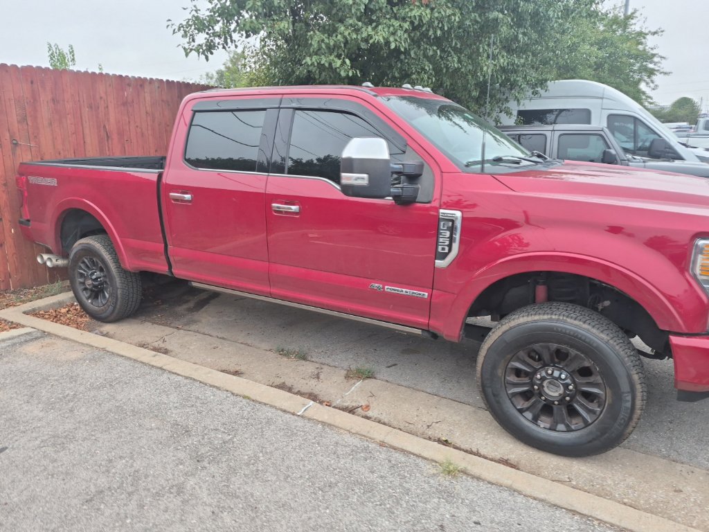 Used 2022 Ford F350 Platinum w/ Tremor Off-Road Package AWD/4WD image 27