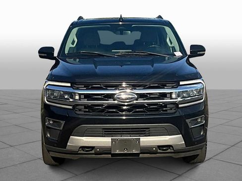 Used 2023 Ford Expedition Limited image 5