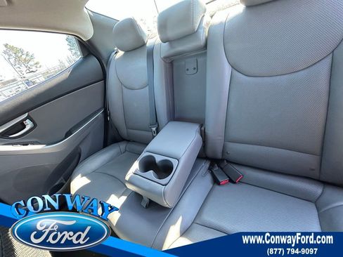 Used 2016 Hyundai Elantra Limited image 16