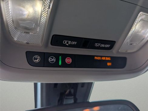 Used 2016 Chevrolet Malibu LT image 12