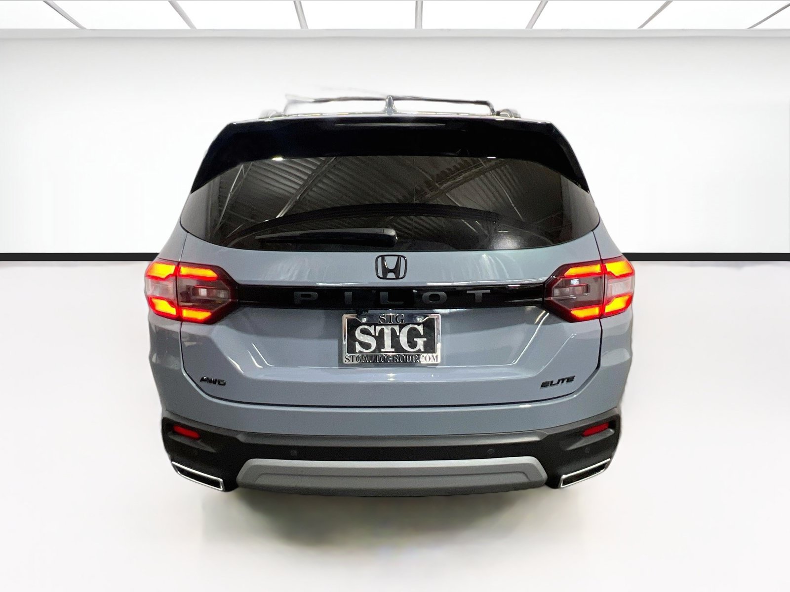 Used 2023 Honda Pilot Elite image 5