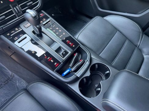 Certified 2025 Porsche Macan GTS AWD/4WD image 22