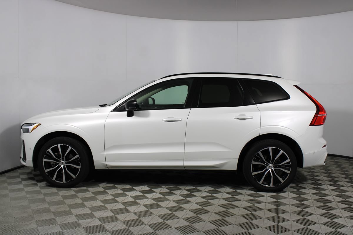 Used 2023 Volvo XC60 B5 Plus w/ Climate Package FWD image 29