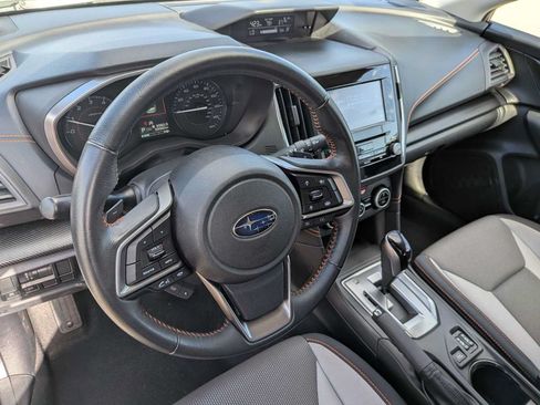 Used 2022 Subaru Crosstrek 2.0i Premium w/ Popular Package #4A AWD/4WD image 15