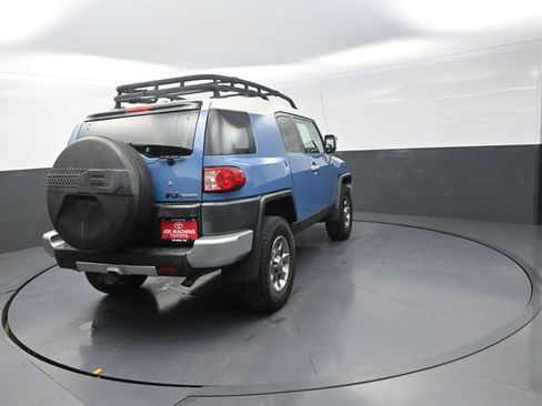 Used 2011 Toyota FJ Cruiser 4WD w/ Convenience Pkg image 58