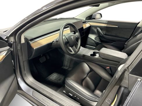 Certified 2023 Tesla Model 3 Standard Range RWD image 9