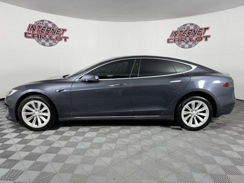 Used 2017 Tesla Model S 90D image 4