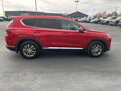 Used 2020 Hyundai Santa Fe SE image 7